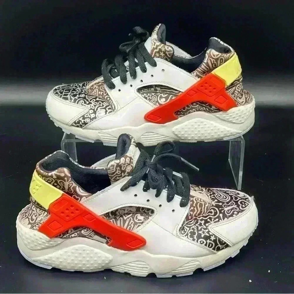 Nike Haurache GS Doodle shoes size 6Y - Picture 2 of 5